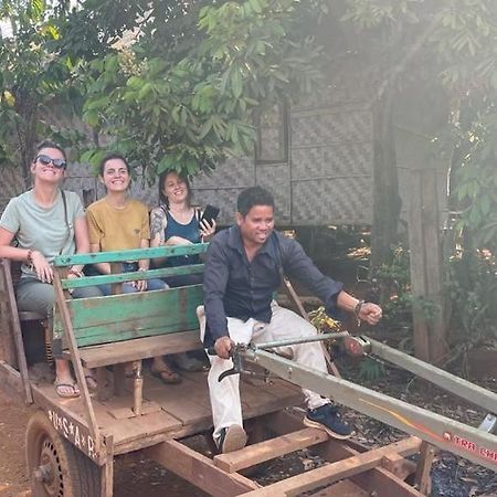 Somphone Homestay Breakfast And Dinner Included Muang Thateng Esterno foto